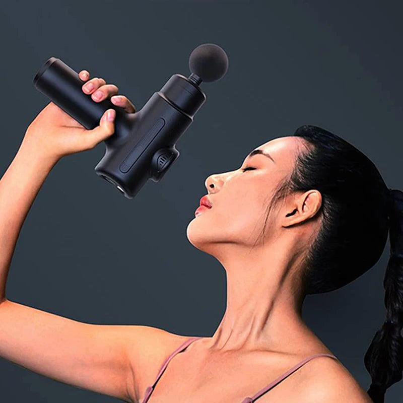 Pistola Massaggiante Elettrica a 8 Testine – Massaggio Profondo per Muscoli e Recupero Post-Allenamento